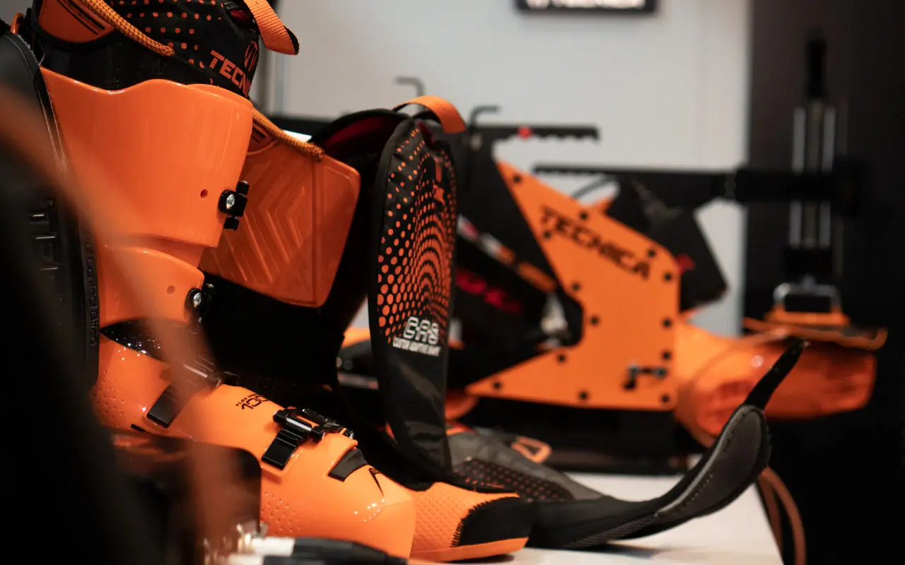 Bootfitting eines Skischuhs bei Sport Schiestl